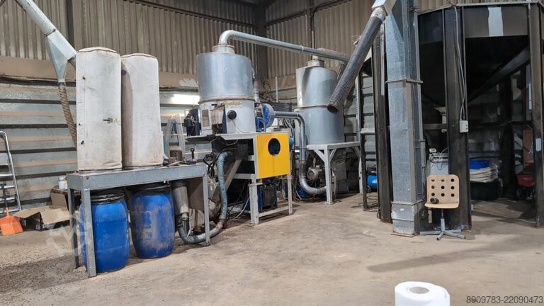Linka na výrobu dřevěných pelet P System SRL P300 30kW pelleting line