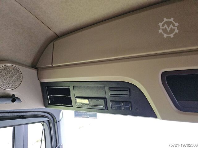 Standaard trekker MERCEDES-BENZ ACTROS 1845 LS