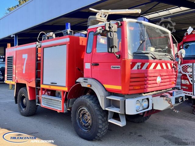 Carro de bombeiros Renault Thomas Sides BS13 4x4, Twin engine, Waterkanon
