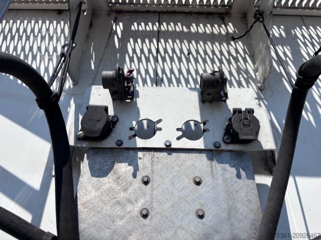 Semi-remorque à plancher roulant CARNEHL CSS/AL Schubboden Liftachse JOST Achsen