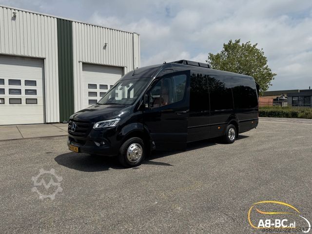 Touringcar MERCEDES-BENZ 519 STORM 21 SITZE GROSSEN KOFFER