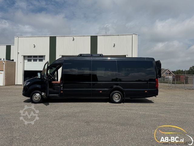 Touringcar MERCEDES-BENZ 519 STORM 21 SITZE GROSSEN KOFFER