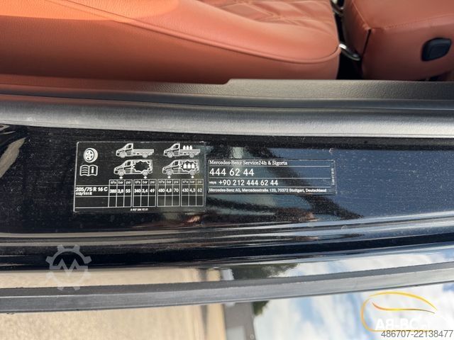 Touringcar MERCEDES-BENZ 519 STORM 21 SITZE GROSSEN KOFFER