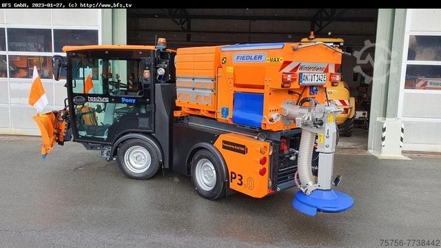 Aangepaste bestelwagen Pony P3.0 Pony P3.0