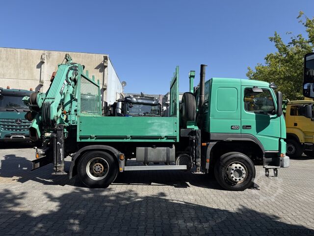 Camion cu platformă Volvo FM12 420 4X4 Kran MKG 300 bis 24 Meter