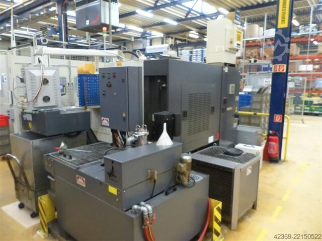 Centro de torneado y fresado CNC NAKAMURA TOME SC 200 LMY