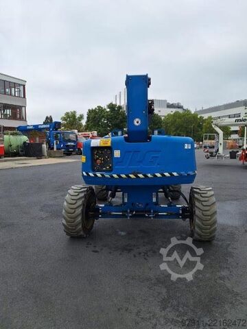 Scharnierende telescopische hoogwerker JLG E600JP