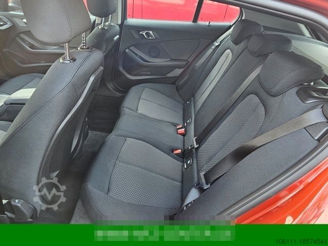 Fourgon BMW 116 Baureihe 1 Lim. 116 d 7-G STEPTRONIK