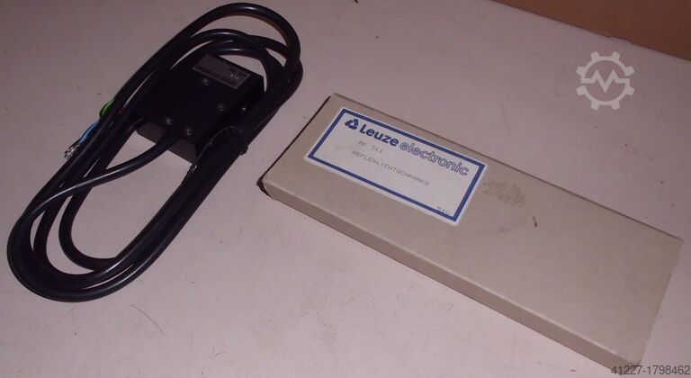 Reflective light barrier Leuze RK311