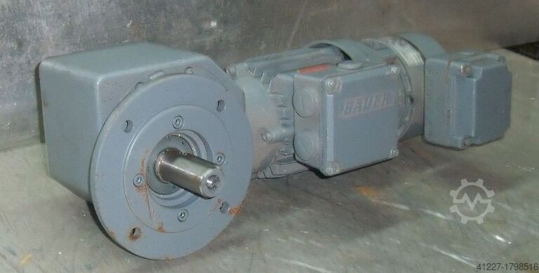 Reductiemotor 0,11 kW 2,5 omw/min BAUER DK 66 SZ3-2211/163L-AS/M