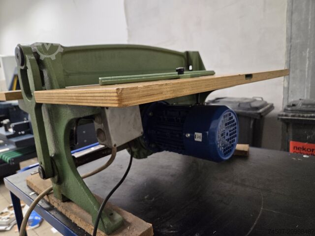 Katlama ve delme makinesi Costruzione Macchine Cartotecniche 