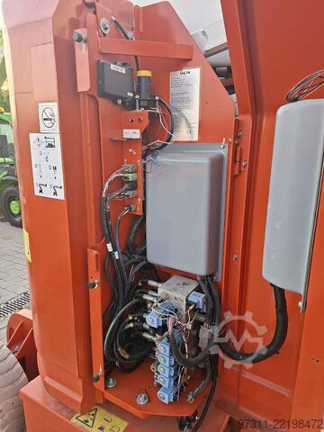 Piattaforma di lavoro telescopica articolata Genie Z-30/20N RJ