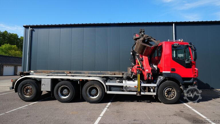Vinç kamyonu Iveco Trakker 410 8x4 Cable system with Crane