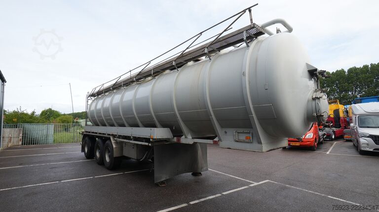 Rezervor GS 3 AXLE WATER TANK TRAILER