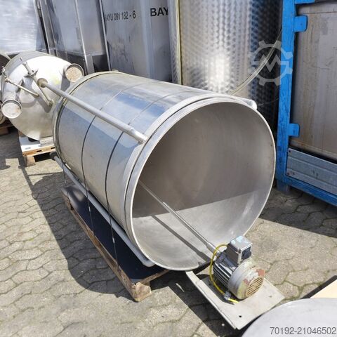 Cuve agitatrice de 700 litres en inox V4A avec agitateur à hélice  9096