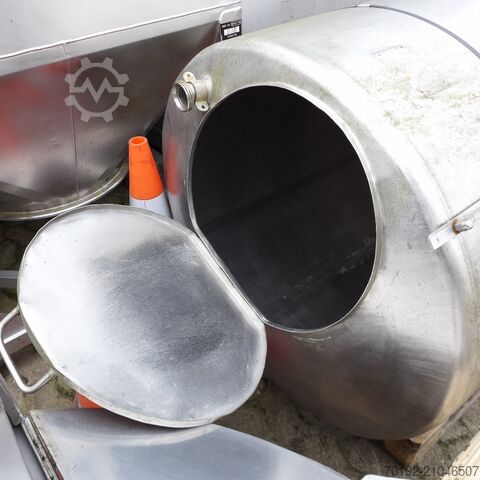 Cuve agitatrice de 820 litres en V2A (inox) avec agitateur à hélice  9093