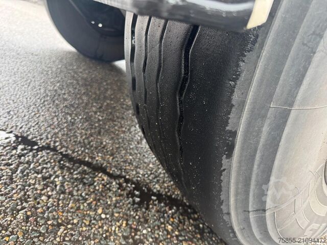 Gesloten bak DRACO MZS218 Isolated Box / SAF Disc Brakes / NL Trailer