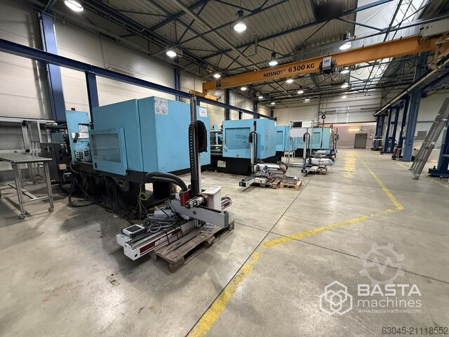 Wittmann 818-7353 (2015) Linear robot + console Wittmann 818-7353