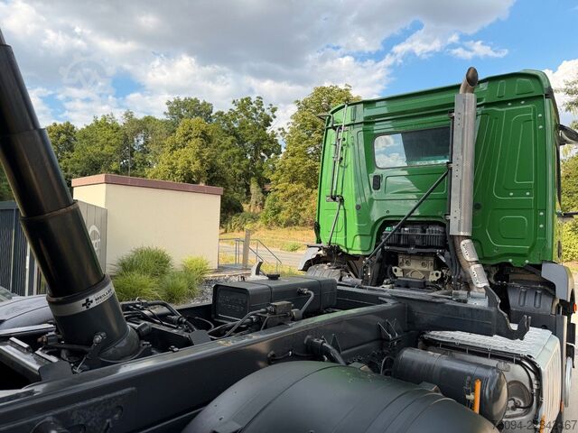 Tre-sidet tipbil MERCEDES-BENZ Arocs 2646 6x4 MEILLER Kipper 15TKM AHK