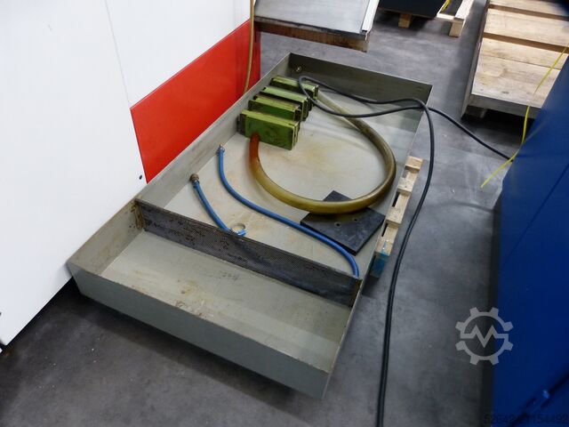 Μηχανή φρεζαρίσματος γενικής χρήσης HERMLE U 630 S