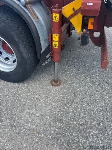 Camion benne avec grue IVECO EUROTECH 190 E 310 CURSOR