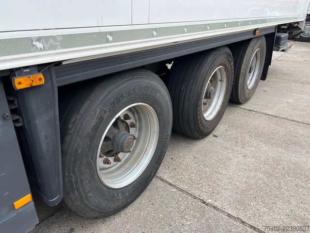 Kyld/fryst transport Schmitz Cargobull SCB*S3B Frigo / Thermo King SLXe 400 / Disc / D...