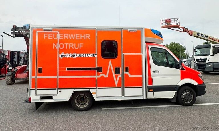 Ambulance Mercedes-Benz 1032