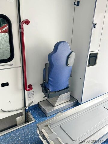 Ambulance Mercedes-Benz 1032