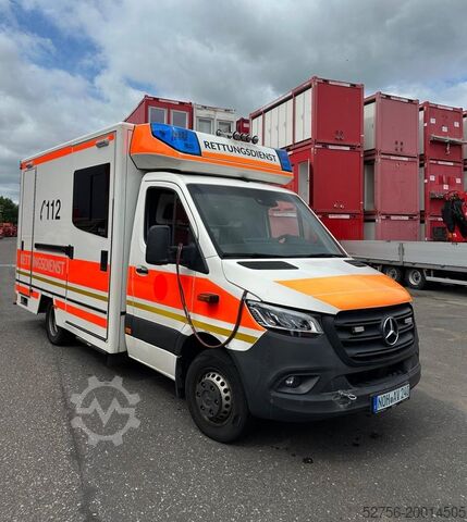 Ambulance Mercedes-Benz 1000
