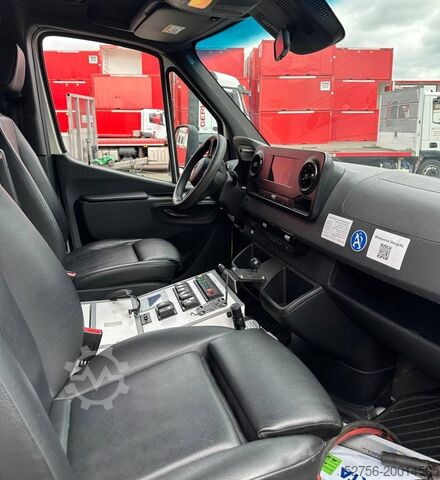 Ambulance Mercedes-Benz 1000