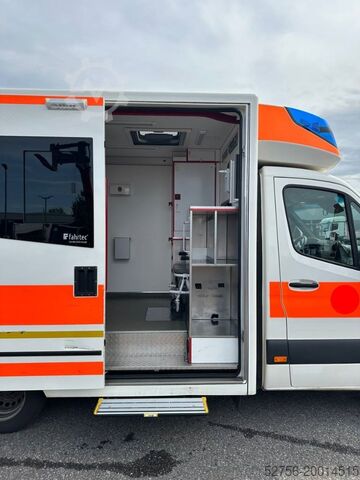 Ambulance Mercedes-Benz 1000