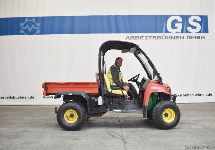 John Deere Gator 4x2 mit Dach (defekt) John Deere Gator 4x2 mit Dach (defekt)