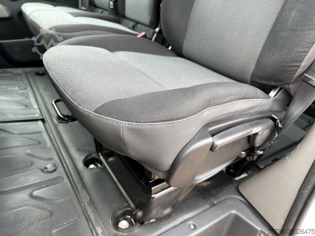 Pick-up van RENAULT Master L3 DoKa Pritsche/ 100kw/ AC/ AHK/ 3 Sitze