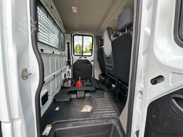 Pick-up van RENAULT Master L3 DoKa Pritsche/ 100kw/ AC/ AHK/ 3 Sitze