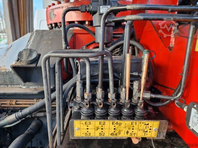 Teherautóra szerelt daru MAN TGS 35.480 8X4H-6 BL / Intarder / FASSI F560