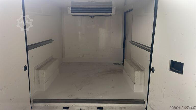 Rashladni kombi Peugeot BOXER L1H1 2.2 CC 110 CV