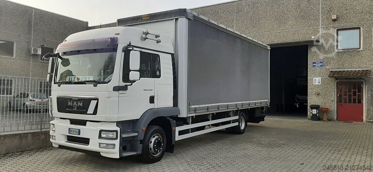 Flatbed truck with tarp MAN TGL 12.250