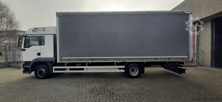 Flatbed truck with tarp MAN TGL 12.250