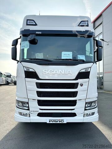 Loading platform Scania R560 6x2-4 BL Baustoff-Pritsche FASSI 2.24