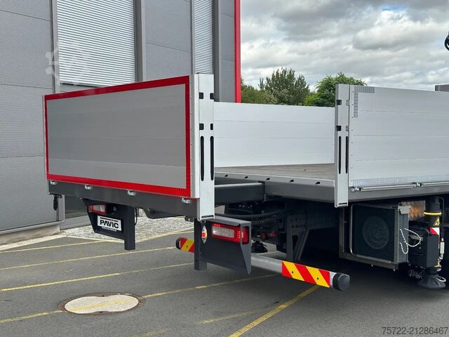 Crane truck Volvo FH 500 8x4 Pritsche mit Fassi F905R.2.7 + JIB