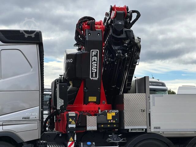 Crane truck Volvo FH 500 8x4 Pritsche mit Fassi F905R.2.7 + JIB