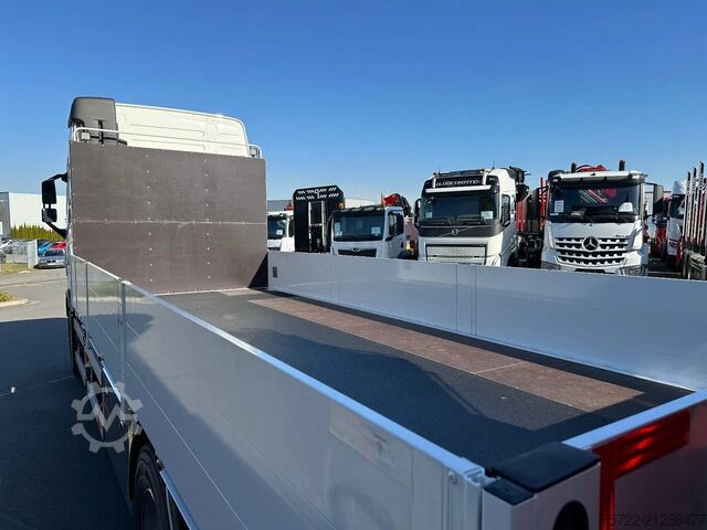 Container transportation Volvo FH 500 6x2 Containerpritsche mit FASSI 545RA.2.28