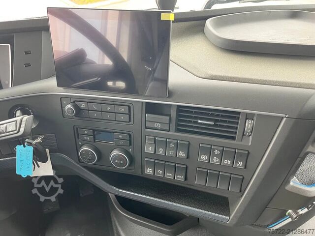 Container transportation Volvo FH 500 6x2 Containerpritsche mit FASSI 545RA.2.28