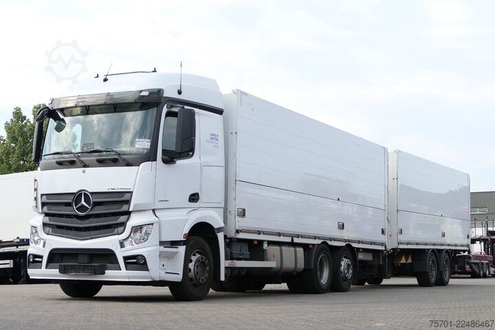 LKW mit Getränkeaufbau MERCEDES-BENZ Actros 2645 Getränke Retarder Komplettzug