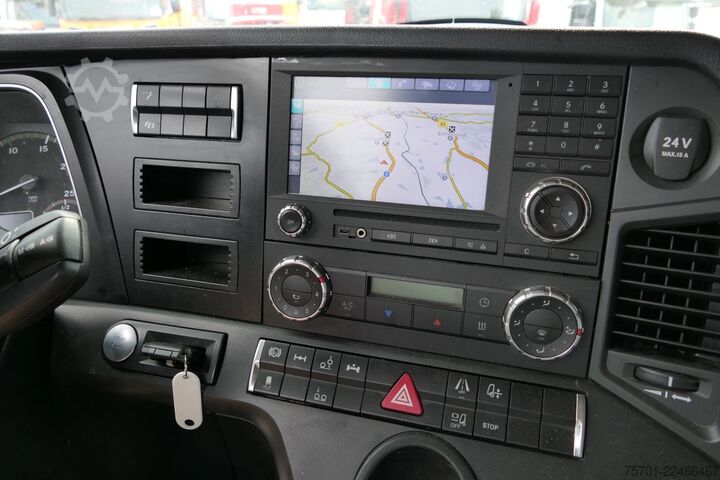 LKW mit Getränkeaufbau MERCEDES-BENZ Actros 2645 Getränke Retarder Komplettzug