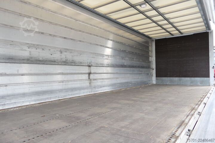 LKW mit Getränkeaufbau MERCEDES-BENZ Actros 2645 Getränke Retarder Komplettzug