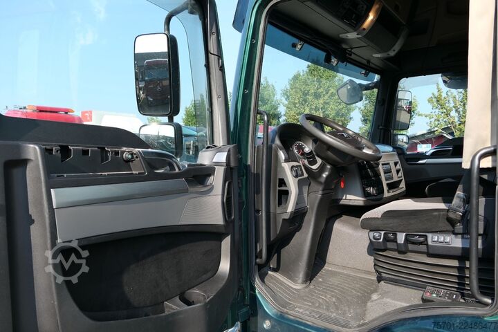 Autószállító teherautó MAN TGM 15.290 geschloss. Autotransp. Komplettzug