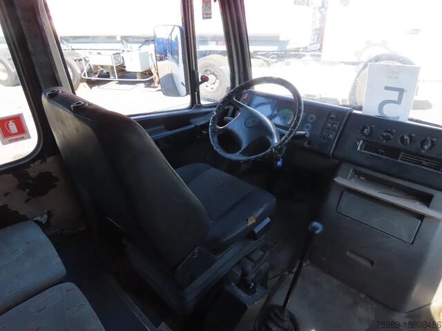 Mercedes-Benz Vario 816D  32 places Mercedes-Benz Vario 816D  32 places