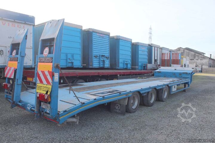Låglast-semitrailer för transport av byggmaskiner de angelis pianale carrellone rampe 3 assi usato