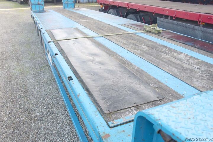 Låglast-semitrailer för transport av byggmaskiner de angelis pianale carrellone rampe 3 assi usato